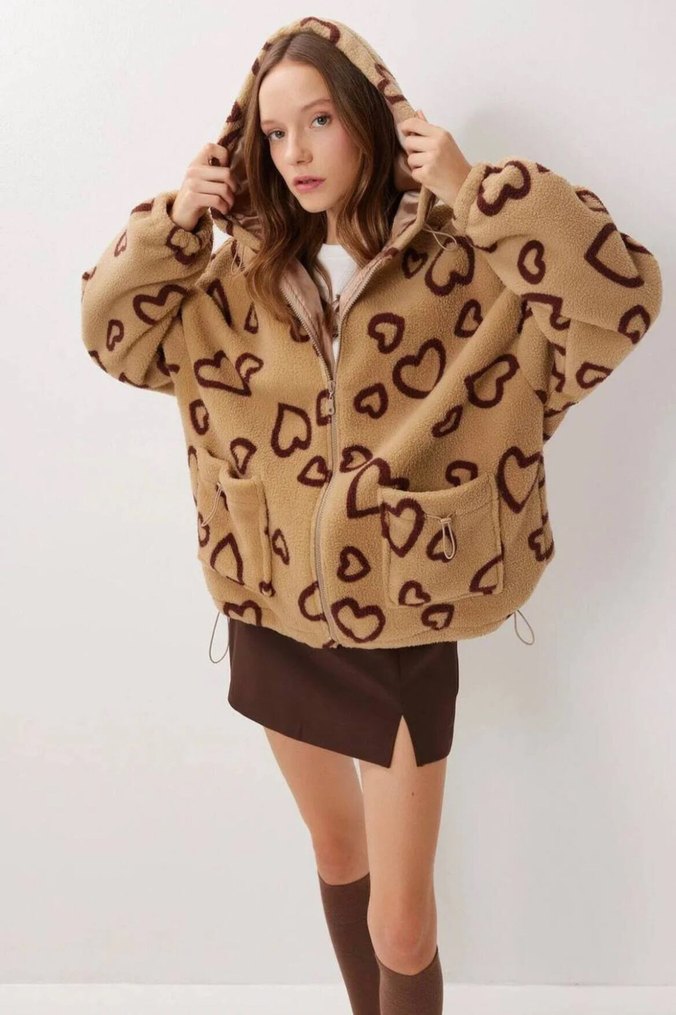 Kahverengi Kapüşonlu Kadın Peluş mont - Görsel 2