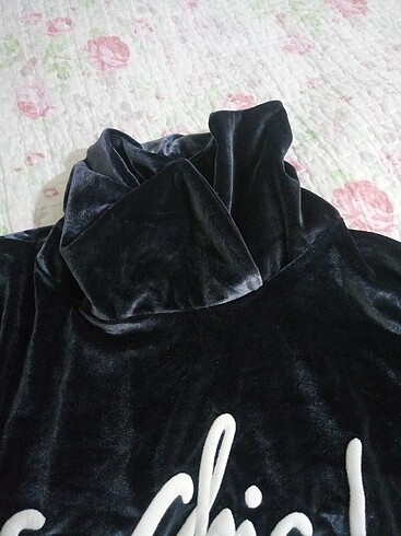 Diğer kadife shirt