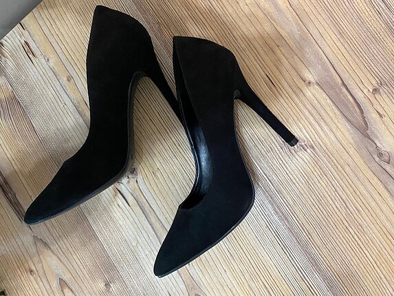Siyah Süet Stiletto