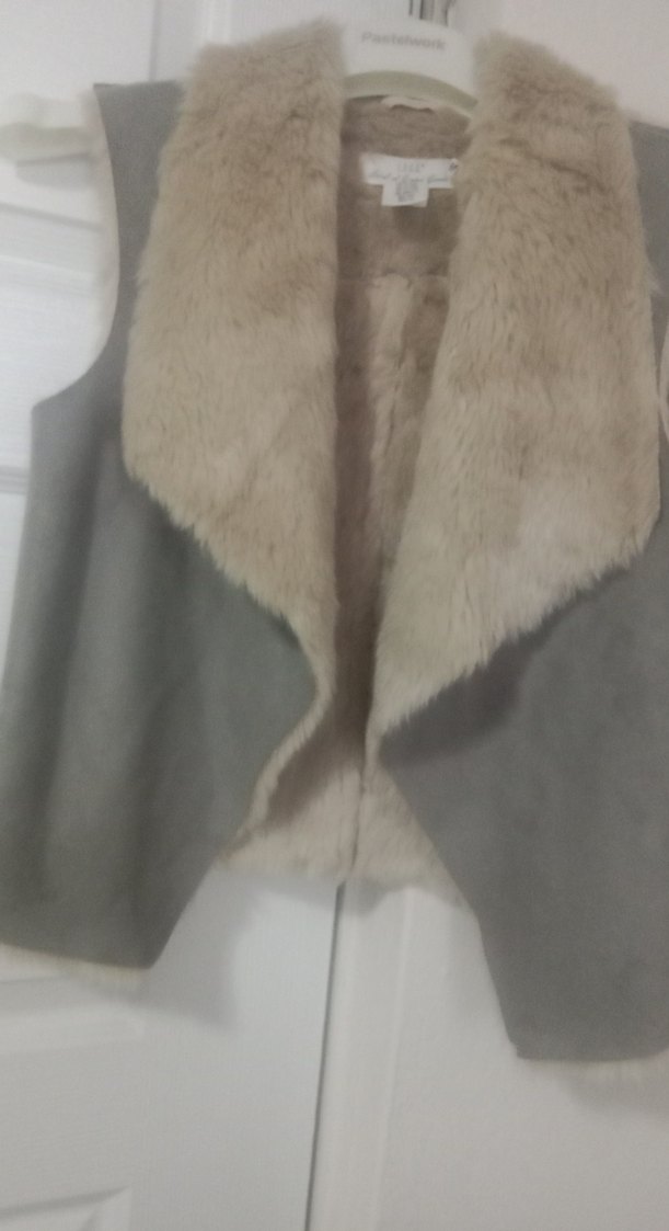 Gri Süet Kürklü V Yaka kız çocuk Yelek - Görsel 3