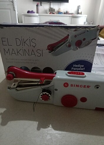 El dikiş makinesi 