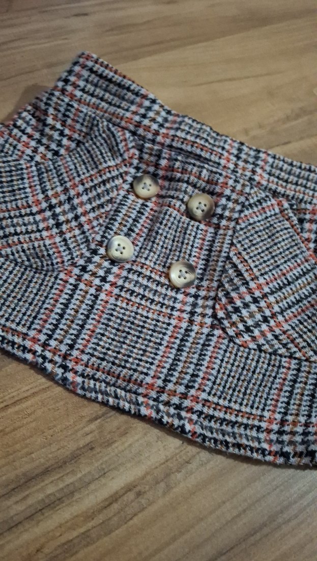 Düğmeli Mini Etek, Rahat Kesim, Sokak Stili - Görsel 2