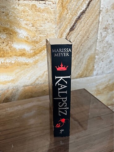  Kalpsiz-Marissa Meyer