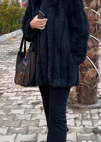 Siyah Desenli Kadın Kürk