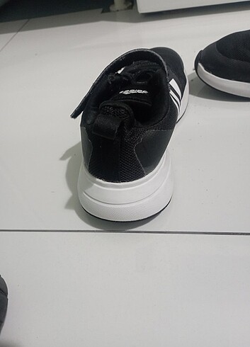 Adidas Orjinal 33 numara adidas