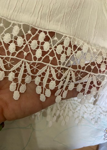 l Beden beyaz Renk Dantel Detaylı Bohem Kolsuz Beyaz Keten Bluz