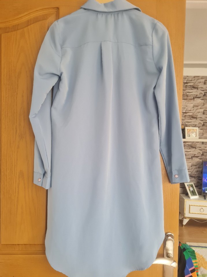 Mavi V Yakalı Düğmeli Kadın Gömlek - Görsel 3