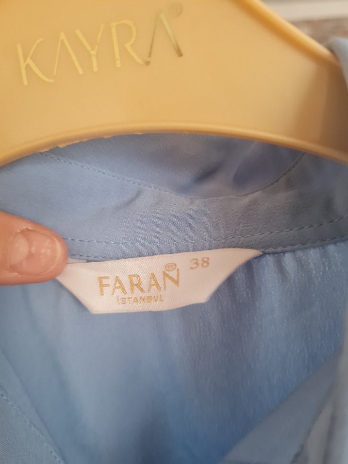 Mavi V Yakalı Düğmeli Kadın Gömlek - Görsel 4