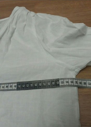 Kadın Beyaz V Yaka Düğmeli Keten Gömlek - Görsel 4