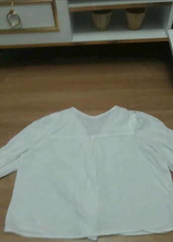 Kadın Beyaz V Yaka Düğmeli Keten Gömlek - Görsel 3