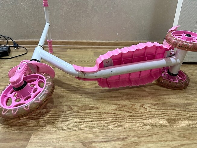 Beden pembe Renk Scoter