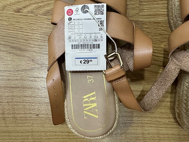 37 Beden Zara sandalet