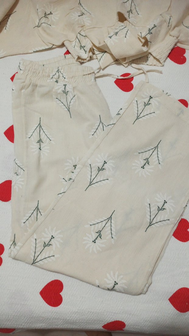 Nakış İşlemeli balon kollu alt üst takım - Görsel 2