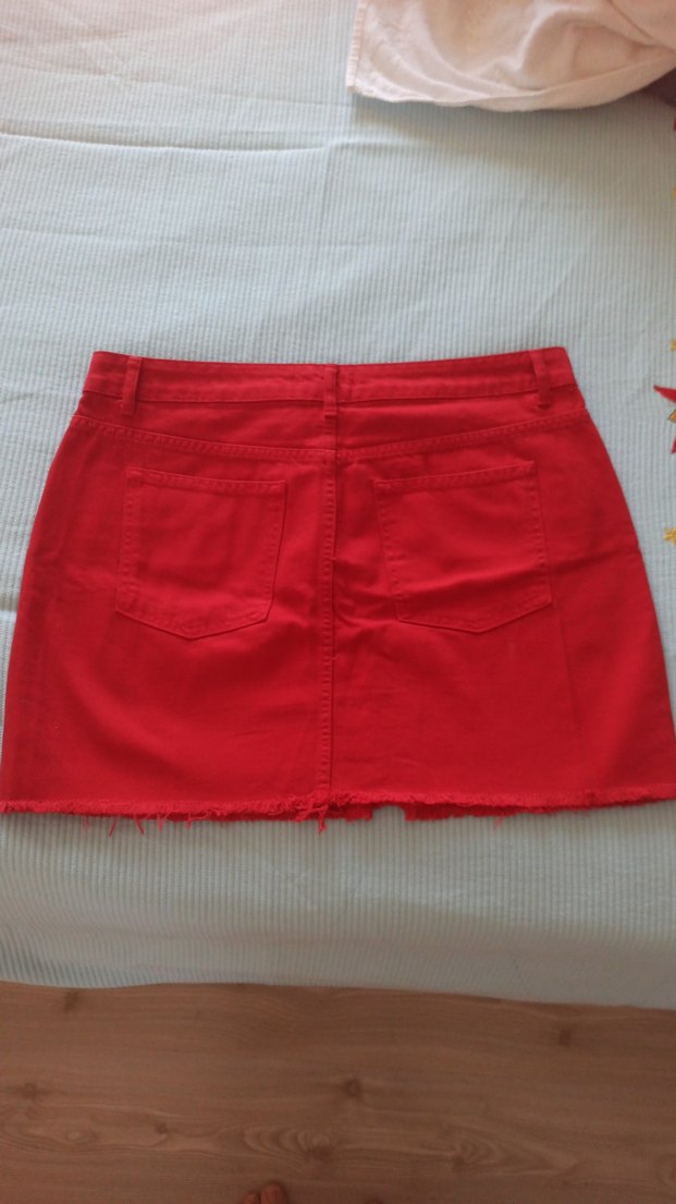 Düğmeli Kırmızı Mini Etek - Görsel 3