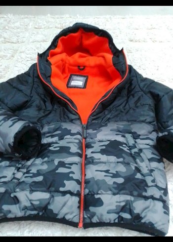 Erkek Çocuk Kamuflaj Desenli Kapüşonlu Mont - Görsel 4