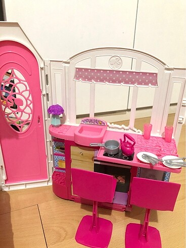 Barbie house taşınabilir portatif ev yenisi 7500 tl - Görsel 3