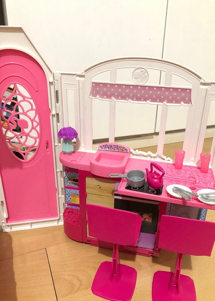 Barbie house taşınabilir portatif ev yenisi 7500 tl - Görsel 3