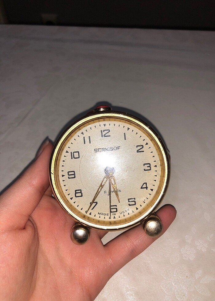 Kurmalı masa saati antika değerinde - Görsel 2