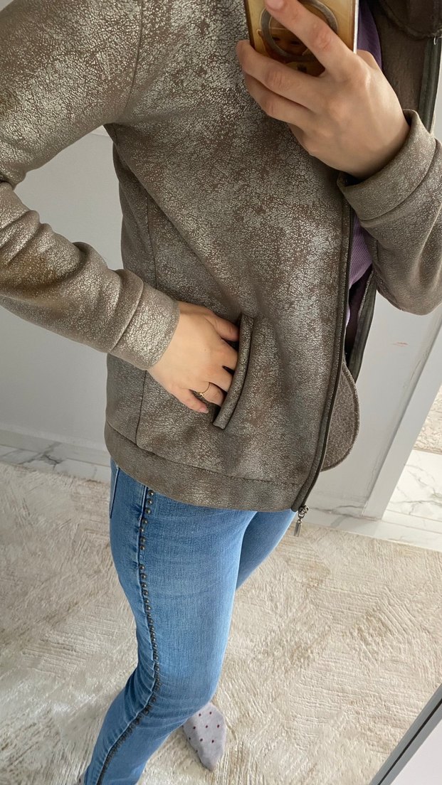Gri Süet Fermuarlı Yüksek Yakalı Kadın Ceket - Görsel 3