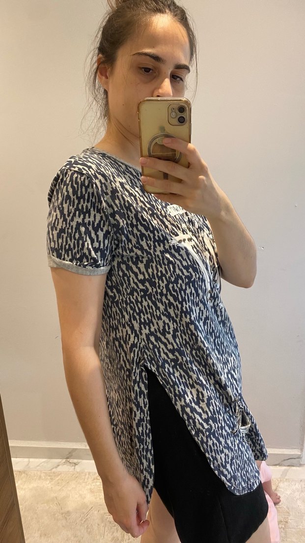 Gri Batik Desenli Salaş tişört - Görsel 4