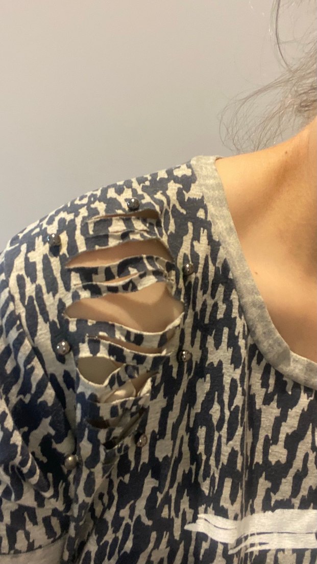 Gri Batik Desenli Salaş tişört - Görsel 2