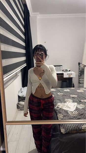 Diğer Önü büzgülü crop