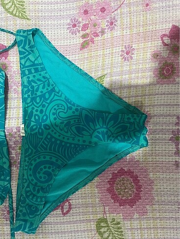 40 Beden Bikini takımı