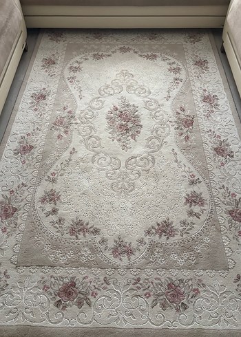 İşlemeli Beyaz Klasik Halı - Görsel 2