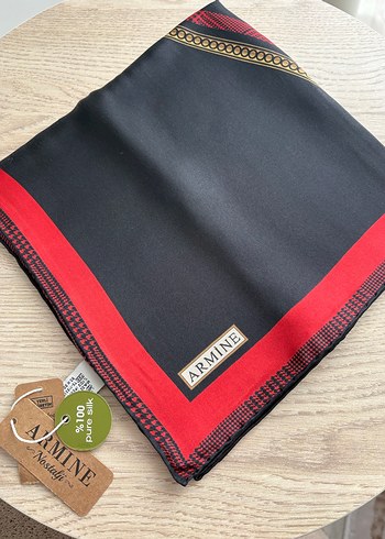 Klasik Siyah Kadın Eşarp - Görsel 4