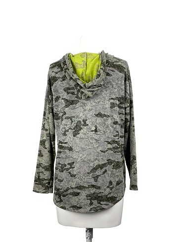 m Beden Diğer Sweatshirt %70 İndirimli.