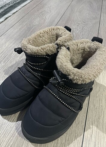 38 Beden Zara bot
