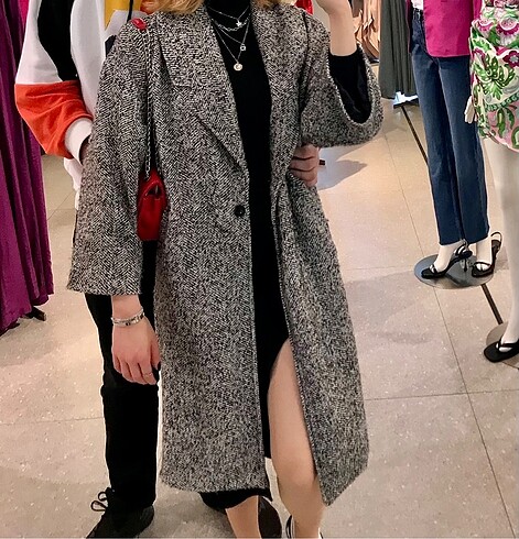 Trendyol & Milla Yırtmaçlı elbise
