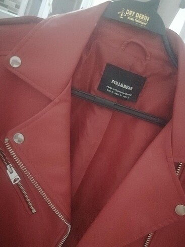 m Beden kırmızı Renk Pull bear deri ceket 38 beden