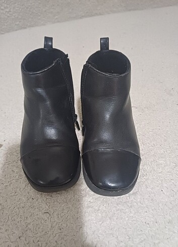 22 numara Zara marka