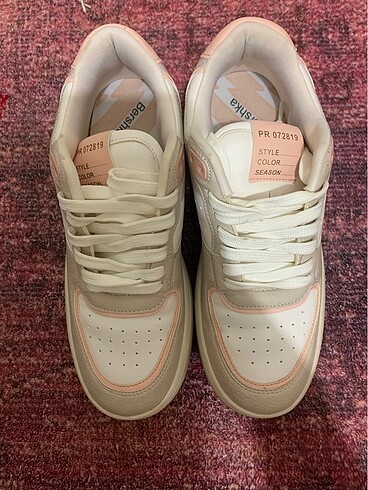 Bershka Sneaker