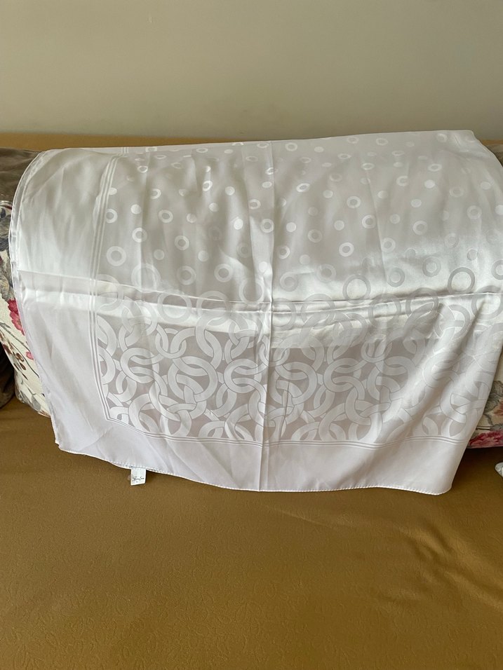 Beyaz Parlak Desenli sıfır kare başörtü - Görsel 2