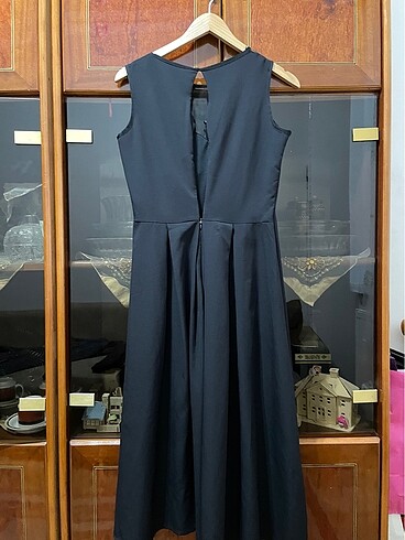 40 Beden siyah Renk Sıfır kol elbise