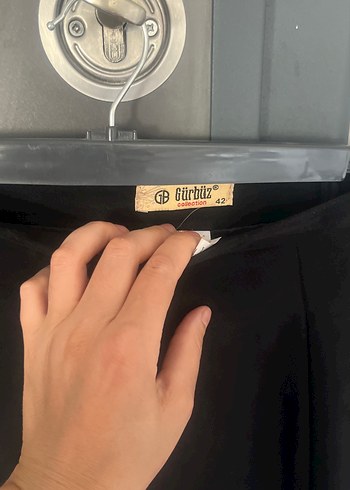42 Beden Siyah Süet Pileli Uzun Etek