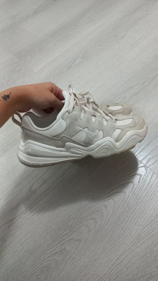 Nike Tech Hera Kadın Beyaz Spor Ayakkabı - Görsel 2