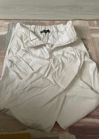 Düğmeli Beyaz Kadın pantolon - Görsel 2