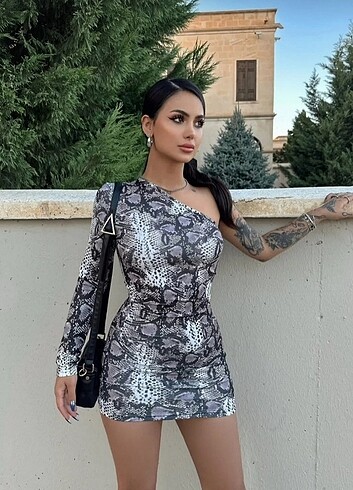 s Beden ELBİSE TEK KOL SM ETİKETLİ LİKRALI SON 1ADET