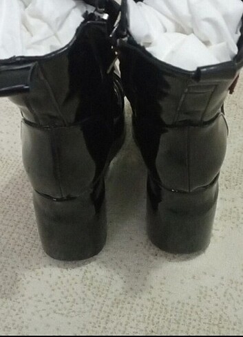Fendi DOLGU TOPUK BOT RUGAN SIFIR