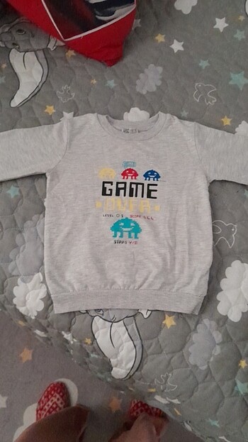 Sweetshirt