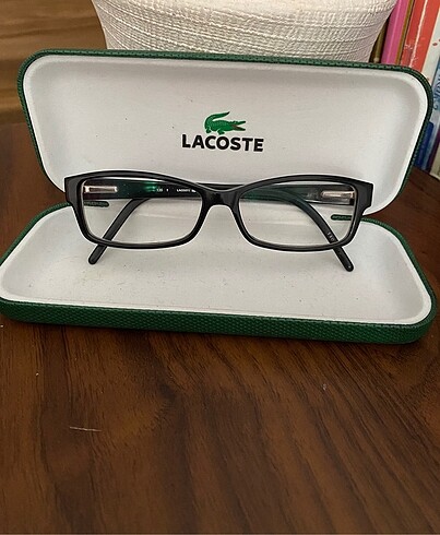 Lacoste gözlük