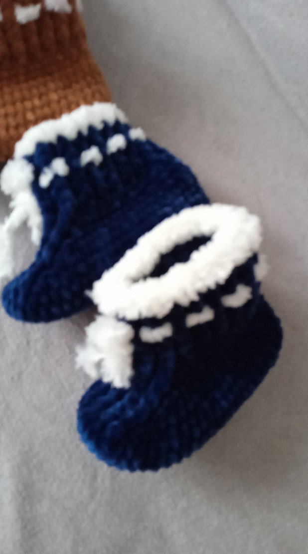 Kahverengi Nakışlı Erkek Bebek Örgü Patik - Görsel 4