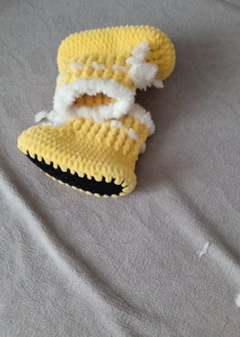 Kız Çocuk Sarı Örgü Sıcak Ev Terliği - Görsel 4