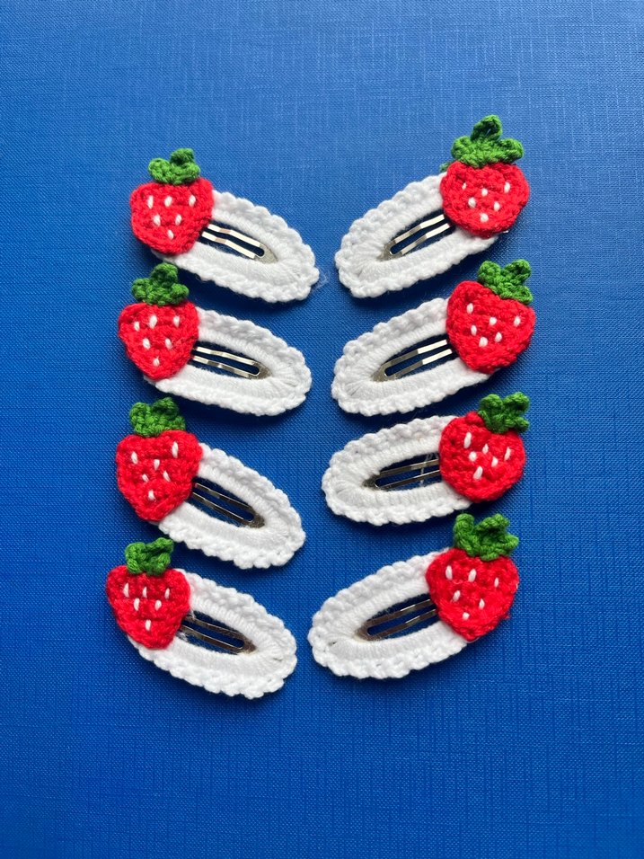 Renkli Nakışlı Örgü Çilekli Çocuk Toka Seti - Görsel 2