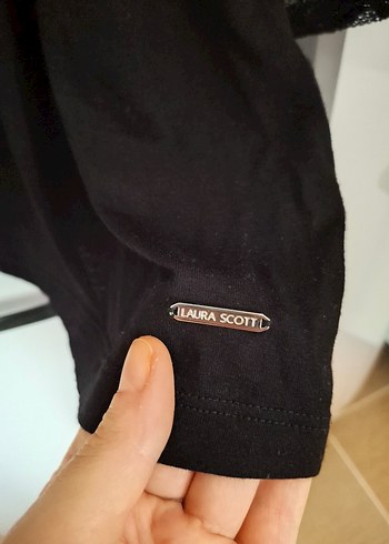 Dantel Detaylı Siyah Uzun Kollu Bluz - Görsel 2