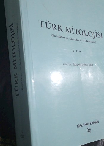 TÜRK MİTOLOJİSİ
(Kaynaklar ve Açıklamaları ile Destanlar) 1.cilt - Görsel 4