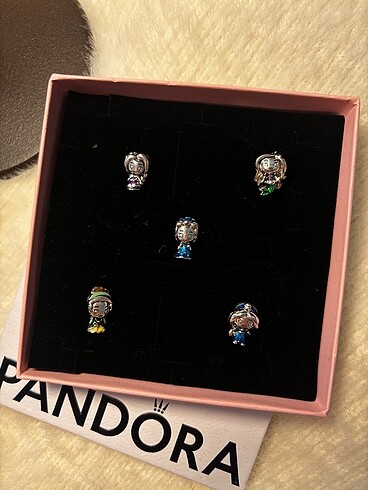 Pandora disney charm